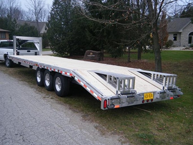 fifth wheel trailer manufacturer