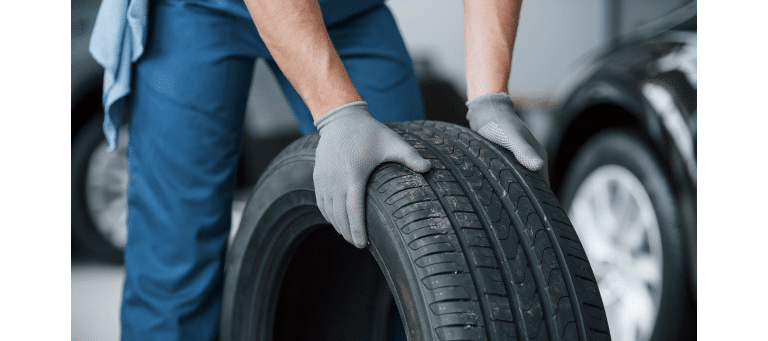 4 Signs it’s Time to Replace Trailer Tires