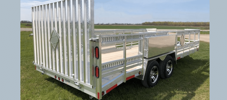 The Benefits of a Deckover Trailer