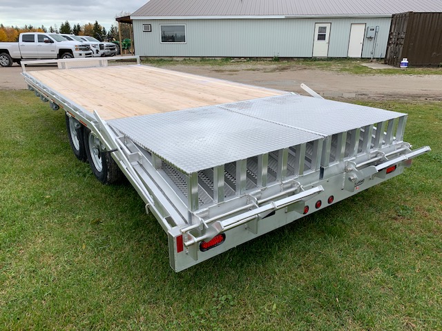 MDO25B-7 W/ TOOL BOX & FULL WIDTH FLIP OVER RAMPS