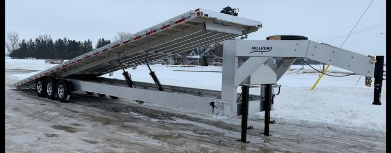 Ways a Tilt Trailer is Useful in Winter